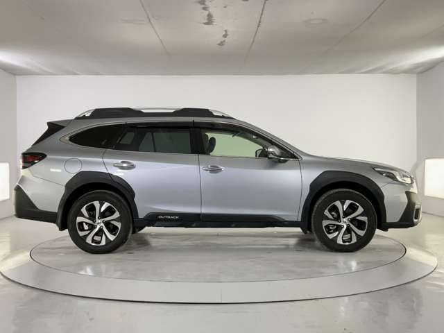 SUBARU LEGACY OUTBACK 2022 Image 31