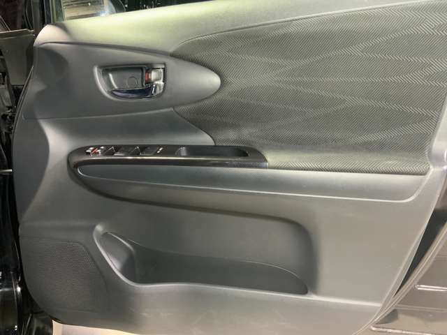 TOYOTA WISH 2015 Image 31