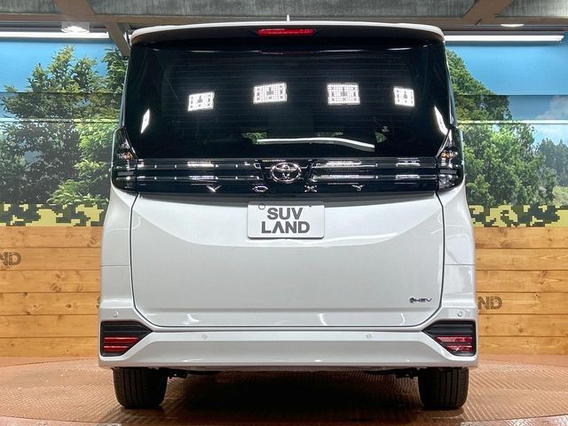 TOYOTA VOXY HYBRID 2026 Image 31