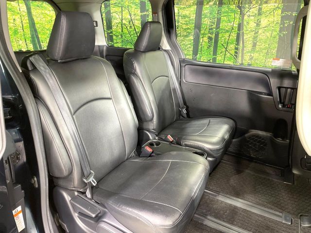 TOYOTA VOXY 2016 Image 31