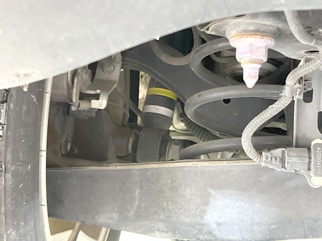 TOYOTA PRIUS 2019 Image 31