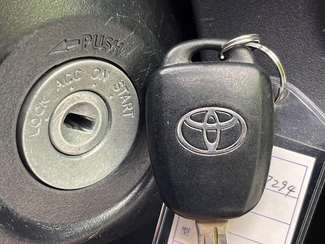 TOYOTA AQUA 2013 Image 31