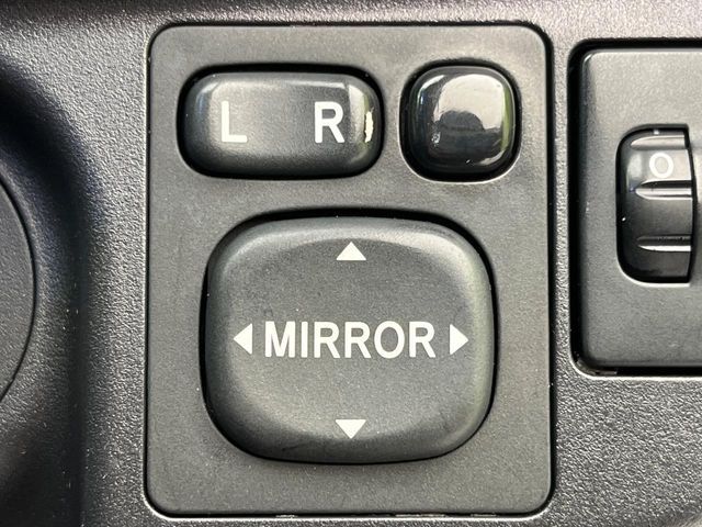 TOYOTA AQUA 2013 Image 31