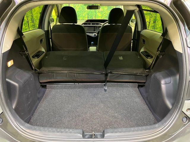 TOYOTA AQUA 2013 Image 31