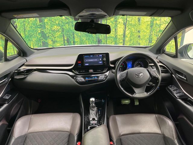 TOYOTA C-HR 2017 Image 31