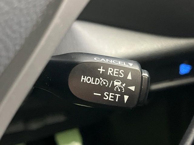 TOYOTA C-HR 2017 Image 31