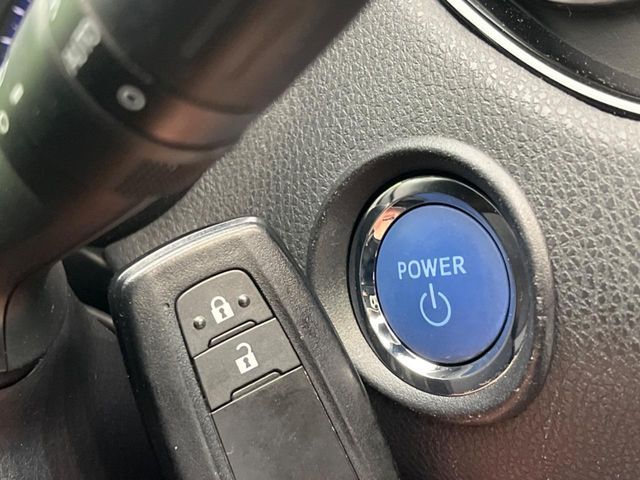 TOYOTA C-HR 2017 Image 31