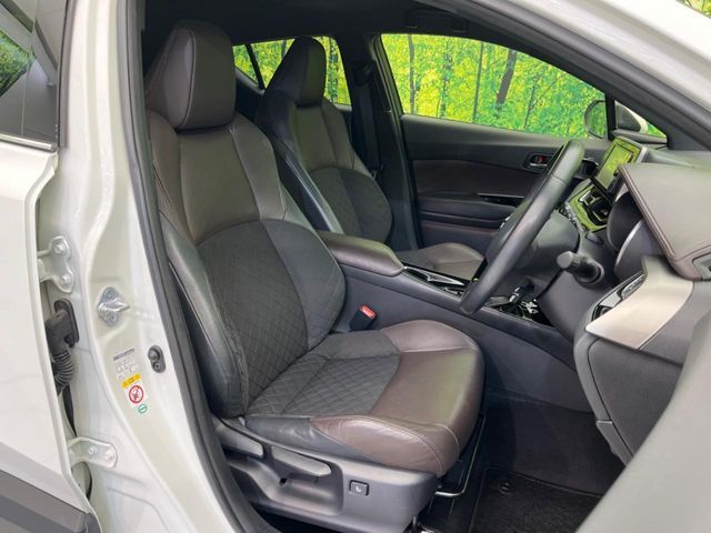 TOYOTA C-HR 2017 Image 31