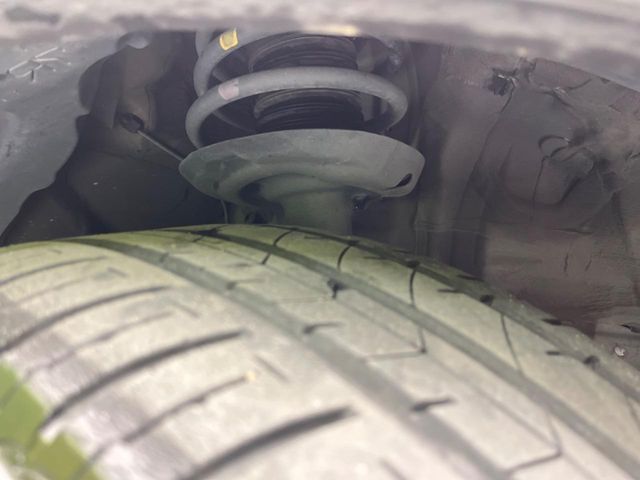 TOYOTA C-HR 2017 Image 31