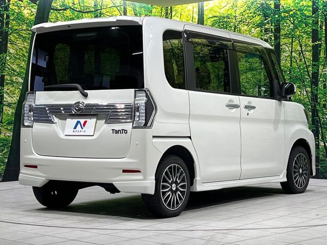 DAIHATSU TANTO CUSTOM 4WD 2017 Image 31