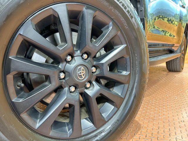 TOYOTA LANDCRUISER PRADO 2023 Image 31