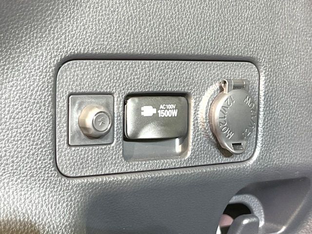 TOYOTA YARIS CROSS HYBRID 2020 Image 31