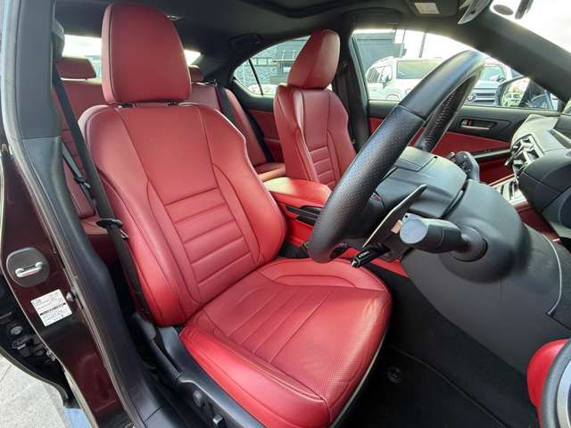 TOYOTA LEXUS IS300H 2023 Image 31