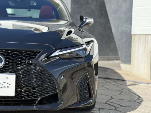 TOYOTA LEXUS IS300H 2023 Image 31