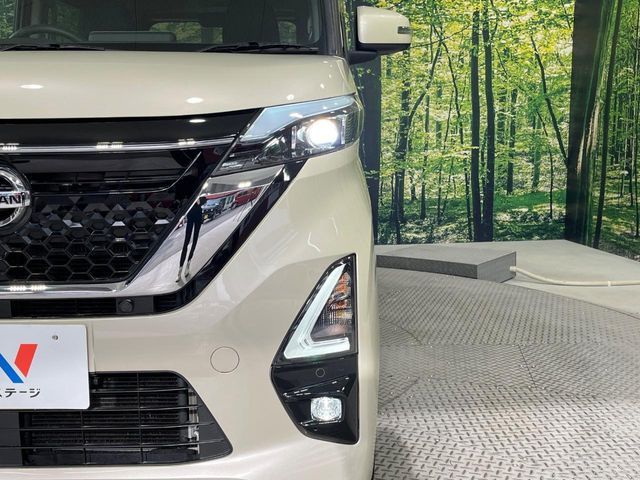 NISSAN ROOX 2023 Image 31