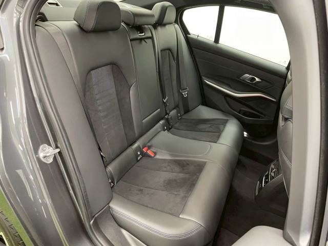 BMW 3SERIES SEDAN 2021 Image 31