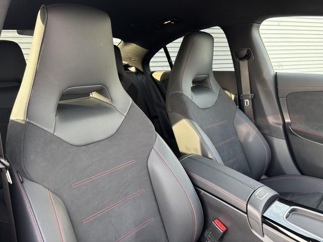 MERCEDES BENZ CLA CL 2025 Image 31