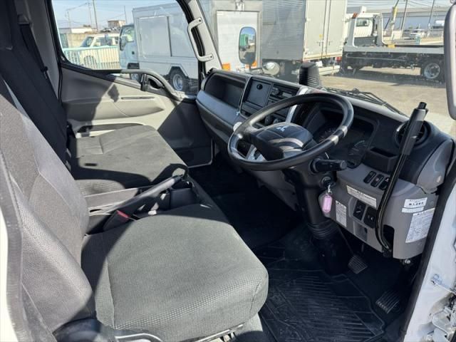 MITSUBISHI CANTER 2020 Image 31