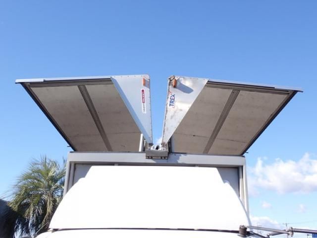 MITSUBISHI FUSOU FIGHTER 2018 Image 31