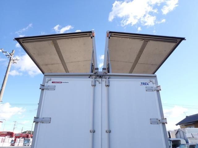 MITSUBISHI FUSOU FIGHTER 2018 Image 31