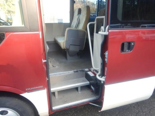 MITSUBISHI ROSA 2013 Image 31