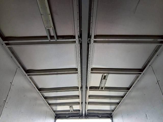 MITSUBISHI FUSOU FIGHTER 2014 Image 31