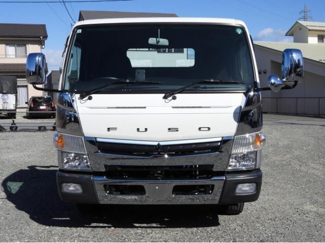 MITSUBISHI CANTER 2018 Image 31