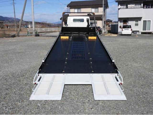 MITSUBISHI CANTER 2018 Image 31