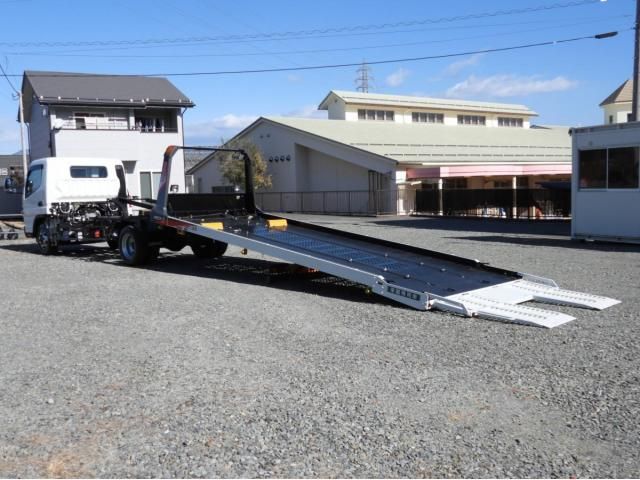 MITSUBISHI CANTER 2018 Image 31