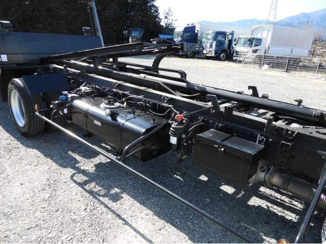 MITSUBISHI CANTER 2018 Image 31