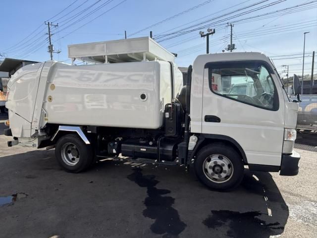 MITSUBISHI CANTER 2020 Image 31