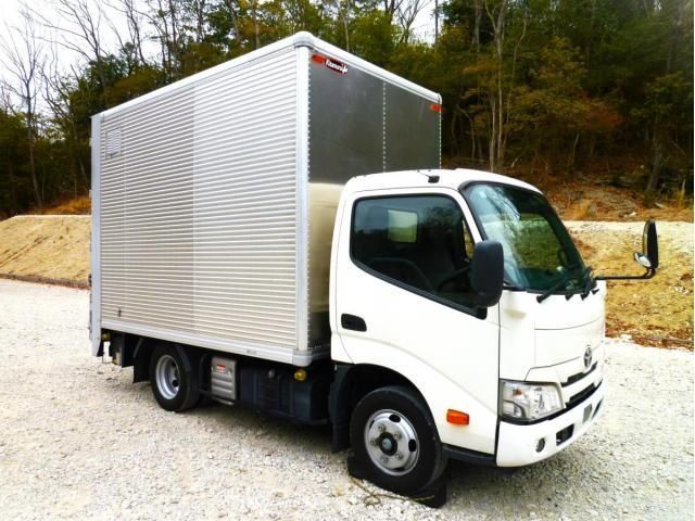 TOYOTA DYNA 2021 Image 31