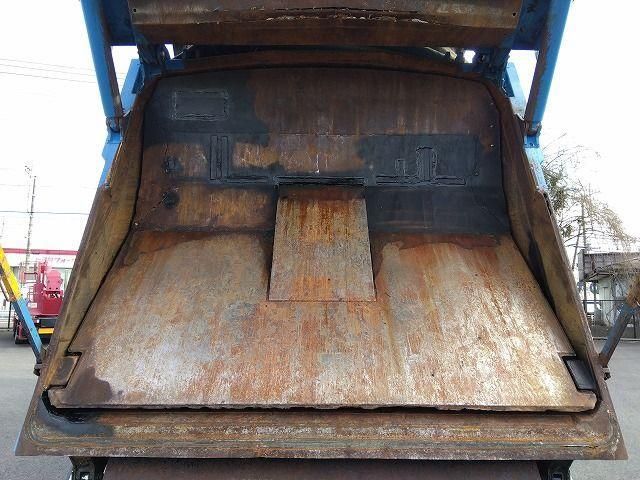 HINO PROFIA 2013 Image 31