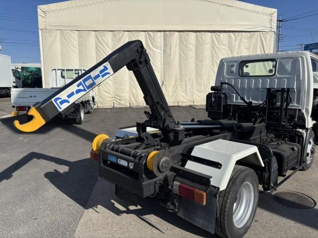 HINO DUTRO 2011 Image 31