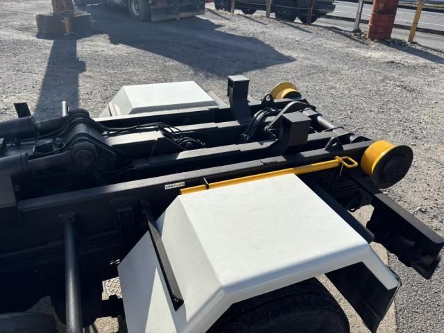 HINO DUTRO 2011 Image 31