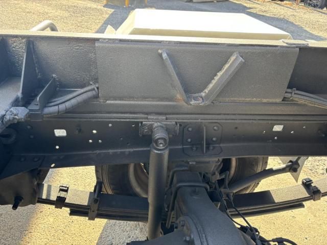 HINO DUTRO 2011 Image 31