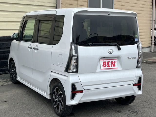 DAIHATSU TANTO CUSTOM 2020 Image 31