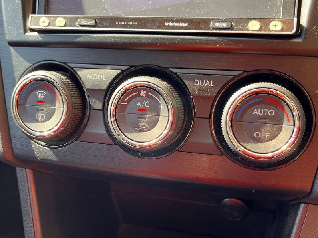 SUBARU XV 2013 Image 31