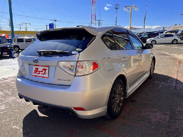 SUBARU IMPREZA 5DOOR 2011 Image 31