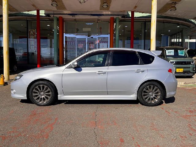 SUBARU IMPREZA 5DOOR 2011 Image 31