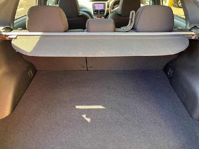 SUBARU IMPREZA 5DOOR 2011 Image 31