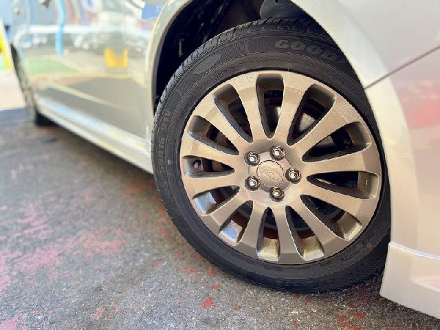 SUBARU IMPREZA 5DOOR 2011 Image 31