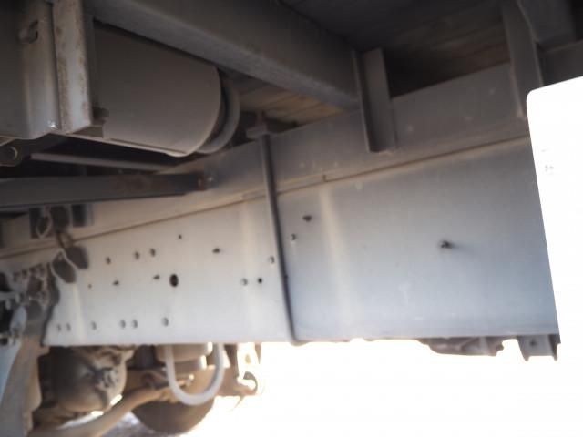 NISSAN DIESEL QUON 2012 Image 31