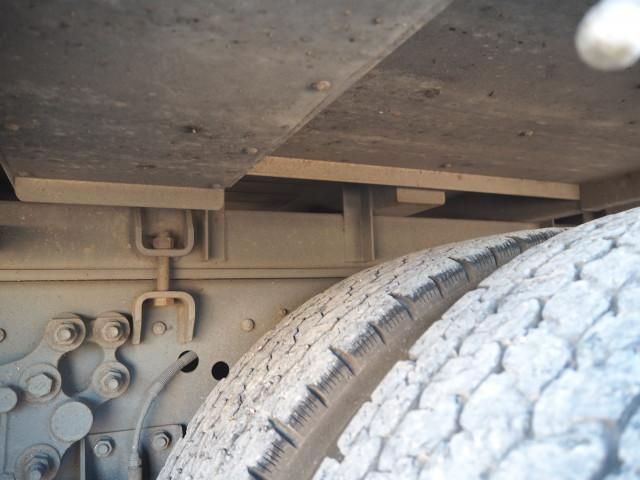 NISSAN DIESEL QUON 2012 Image 31