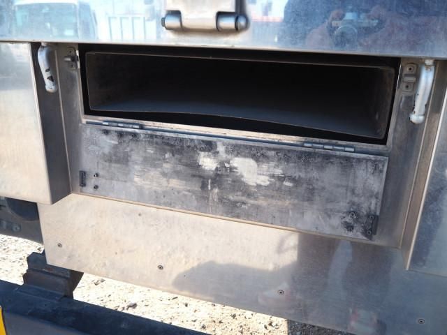 NISSAN DIESEL QUON 2012 Image 31