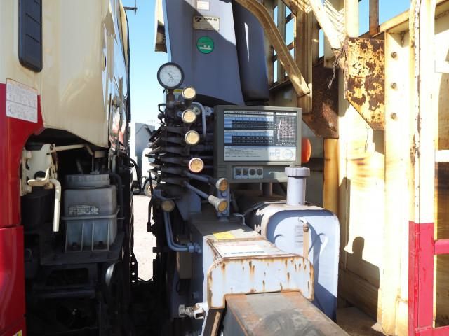 HINO PROFIA 2004 Image 31