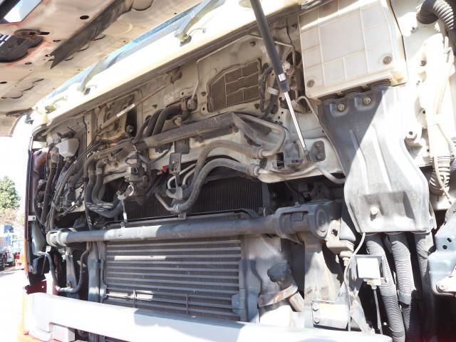 HINO PROFIA 2004 Image 31