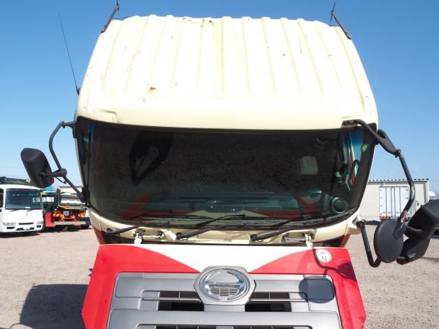 HINO PROFIA 2004 Image 31