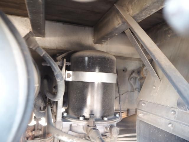 HINO PROFIA 2004 Image 31