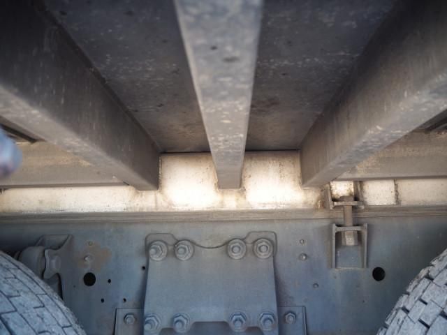 HINO PROFIA 2004 Image 31